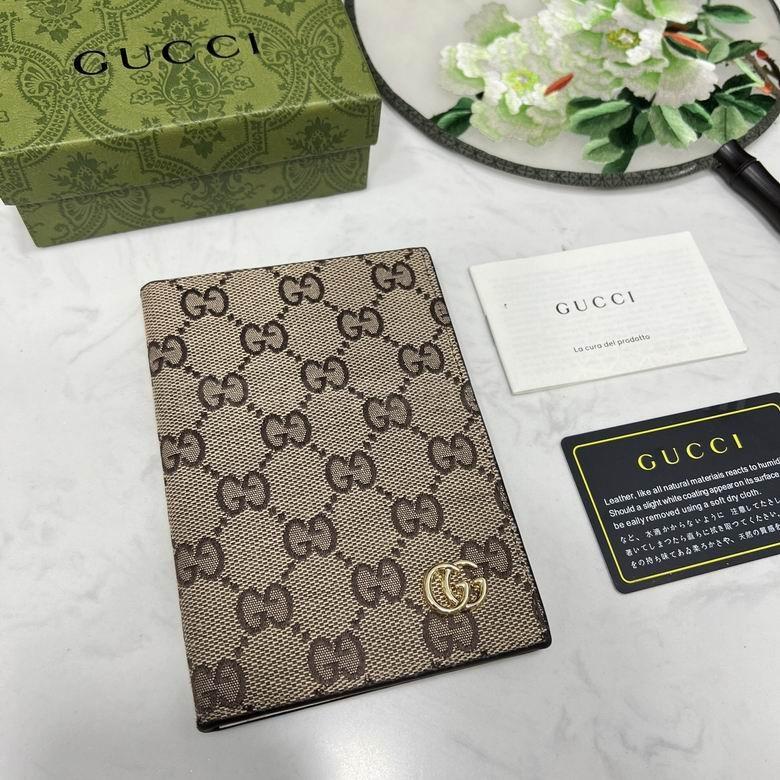 Gucci Wallets 34